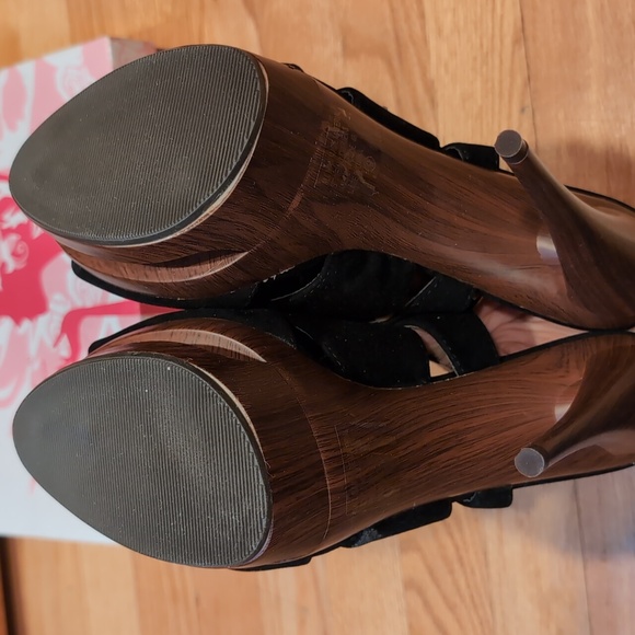 Wild Rose "Darie" Platform Sandals - Picture 5 of 7